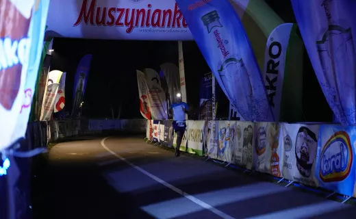 Ostatnie piątkowe zmagania na Festiwalu Biegowym. Ruszył Bieg Nocny na 7 km - 51
